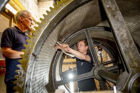 Speeltrommel stadsbeiaard programmeren